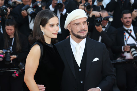 Ella Bleue Travolta, John Travolta