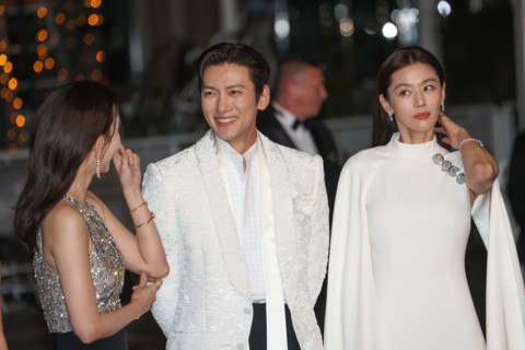 Hyun-Been Shin, Ji Chang-wook, Gianna Jun