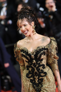 Halsey (in Vivienne Westwood) attends the "La Bataille De Gaulle: L'Âge De Fer" (De Gaulle: Tilting
