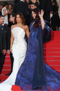 American actress Eva Longoria (in Tamara Ralph) and Indian actress and model Aishwarya Rai Bachchan