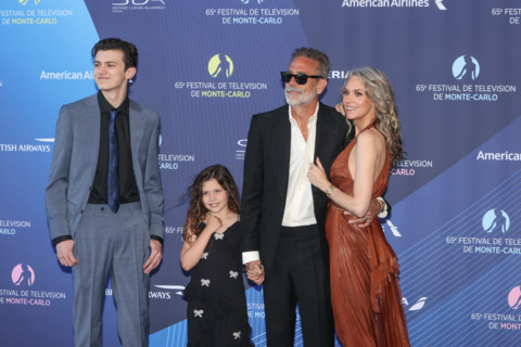 Jeffrey Dean Morgan and family