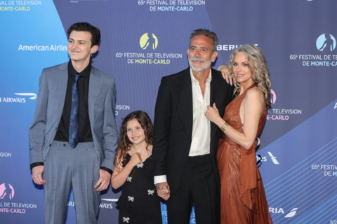 Jeffrey Dean Morgan and family