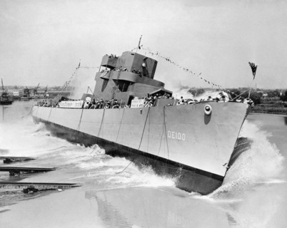 Launching an escort destroyer in the United States, 1944.