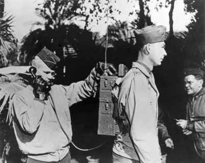 American SCR-300 Walkie-Talkie FM, 1944-45.