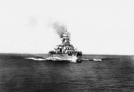 Italian warship "Vittorio Veneto", World War II.
