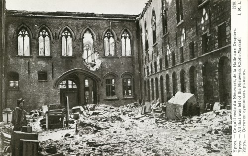Ruines de la ville de Ypres en Belgique