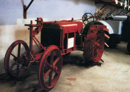 Avery 5-10 tractor, c.1920