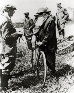 Dunlop testing tyres, 1888