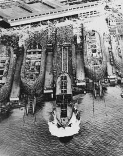 Portland Shipyard, Oregon, 1944