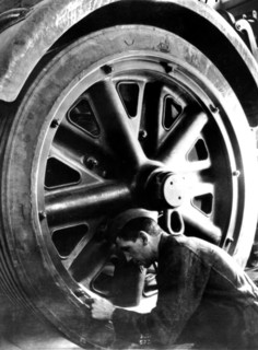 Stauffel propaganda: wheel of a Mörser tank