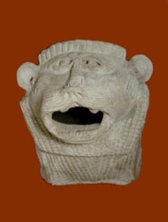 Babylon, Lion-headed mask