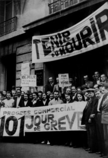 101e jour de grève, rue Beaubourg, à Paris, 1936