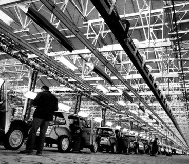 Assembly plant of the Ami 6 at the Citroen factory in Rennes-la-Janais