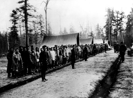 Photo de W.H. Jackson. Sibérie. Train de travailleurs déportés