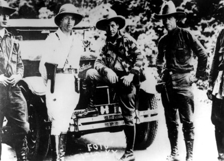 Le général Sandino et son état-major en route pour Mexico