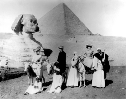 Anatole France avec Mme Armand de Cailleret en Egypte
