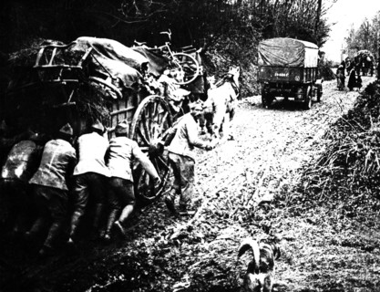 People fleeing the German invasion, 1918