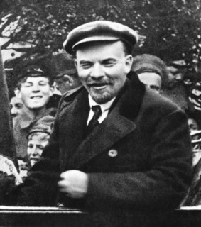 1er mai 1919, Moscou. Lénine chez les ouvriers de la station de pompage de Roubliovo