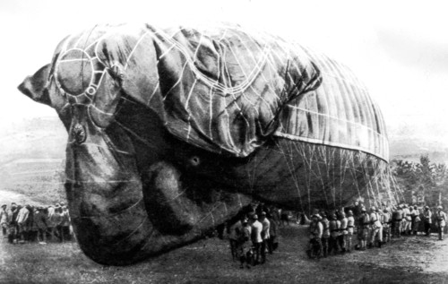France. New type of observation balloon