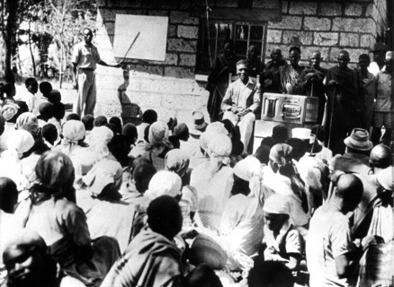 In Africa, people listen collectively to the radio to have news from the war.