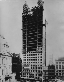 Le Park Row building en cours de construction