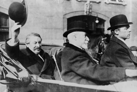 Aristide Briand arriving at the Washington Naval Conference