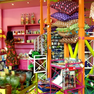 Boutique Antoine et Lili a Paris