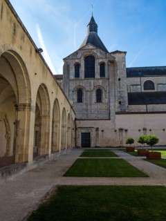 Prieuré Notre-Dame de La Charite-sur-Loire
