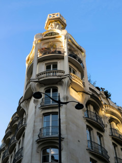 Former Félix Potin grocery building