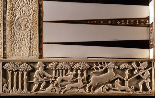 Echiquier en ivoire sculpté (détail)