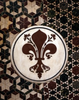 Tondo avec une fleur de lys, symbole de la ville de Florence