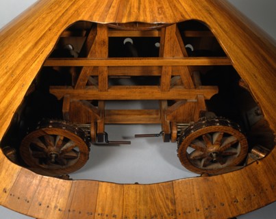 Maquette d'une machine dessinée par Léonard de Vinci