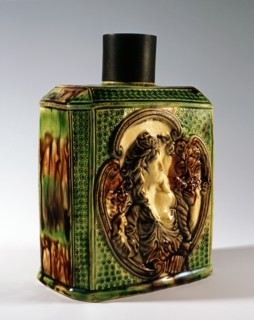 Boîte à thé verte et brune, décorée de la figure de Flore