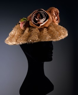 Cloche de paille orientale