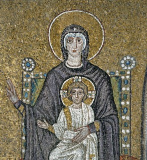 Basilique Sant'Apollinare Nuovo à Ravenne : Vierge à l'Enfant en Majesté