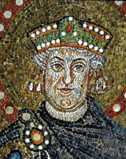 Basilique Sant'Apollinare Nuovo à Ravenne : L'empereur Justinien