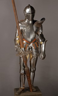 Armure de tournoi en acier, avec lance