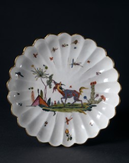 Manufacture de Meissen, Plat à décor polychrome