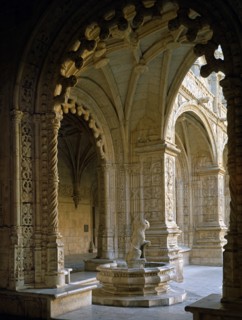 Cloître inférieur du monastère des Hiéronymites à Lisbonne