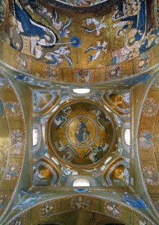 Vue des mosaïques byzantines de la coupole et du transept de l'église Santa Maria dell'Ammiraglio,