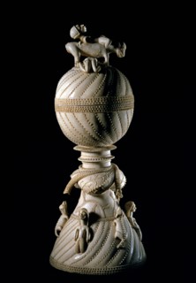 Salière en ivoire sculpté