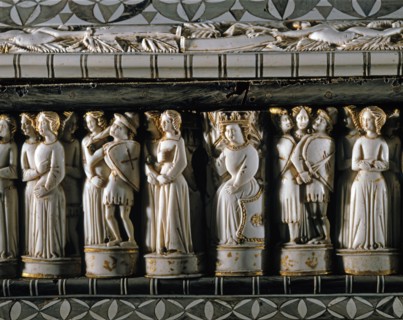 Coffret en os sculpté et bois décoré