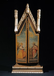 Triptyque en bois et ivoire sculpté