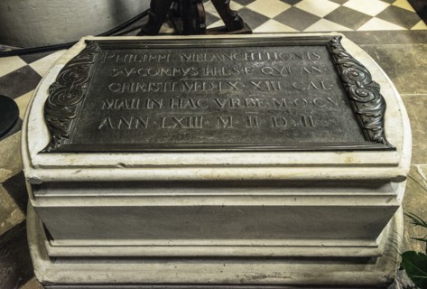 Tombe de Martin Luther dans la Schlosskirche de Wittemberg