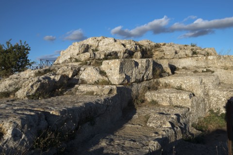 Vestiges du temple de Demeter, à Enna (Sicile)