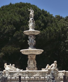 Fontaine d'Orion située sur la Piazza del Duomo à Messine (Sicile)