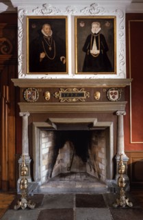 Vue de la cheminée de la grande salle du château de Rosenholm (Danemark)