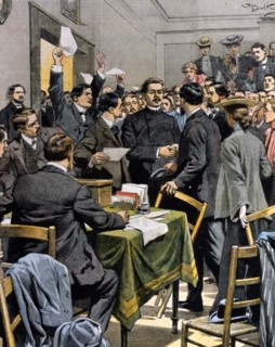 Les révolutionnaires russes réunis lors d'un congrès à Londres. Arrivée de Maxime Gorki dans la salle de réunion