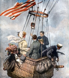 Un mariage très moderne au Texas, célébré dans un ballon, dans les nuages, à 300 mètres de hauteur (1911)
