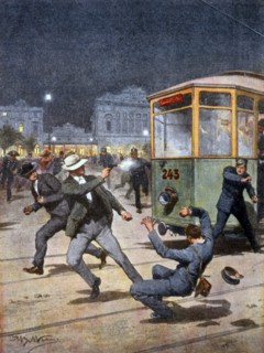 Crime à Gênes : deux apaches de Marseille tuent quatre personnes et en blessent beaucoup d'autres (1912)